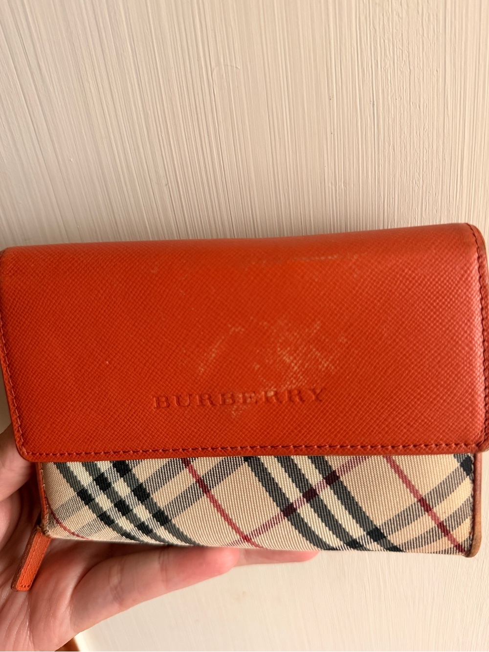 Orange classic style Burberry wallet - Picture 4 of 8